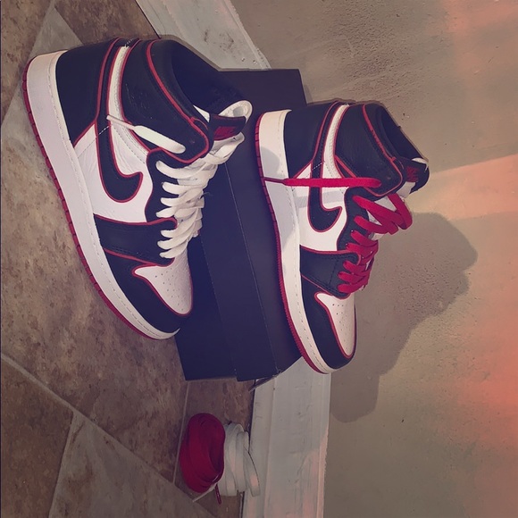 jordan 1 bloodline size 5.5